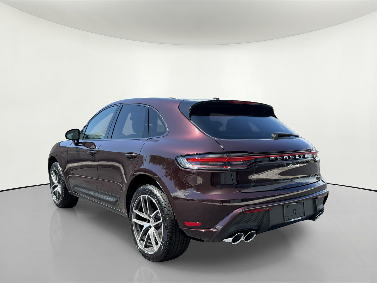 New 2026 Porsche Macan AWD/4WD image 3