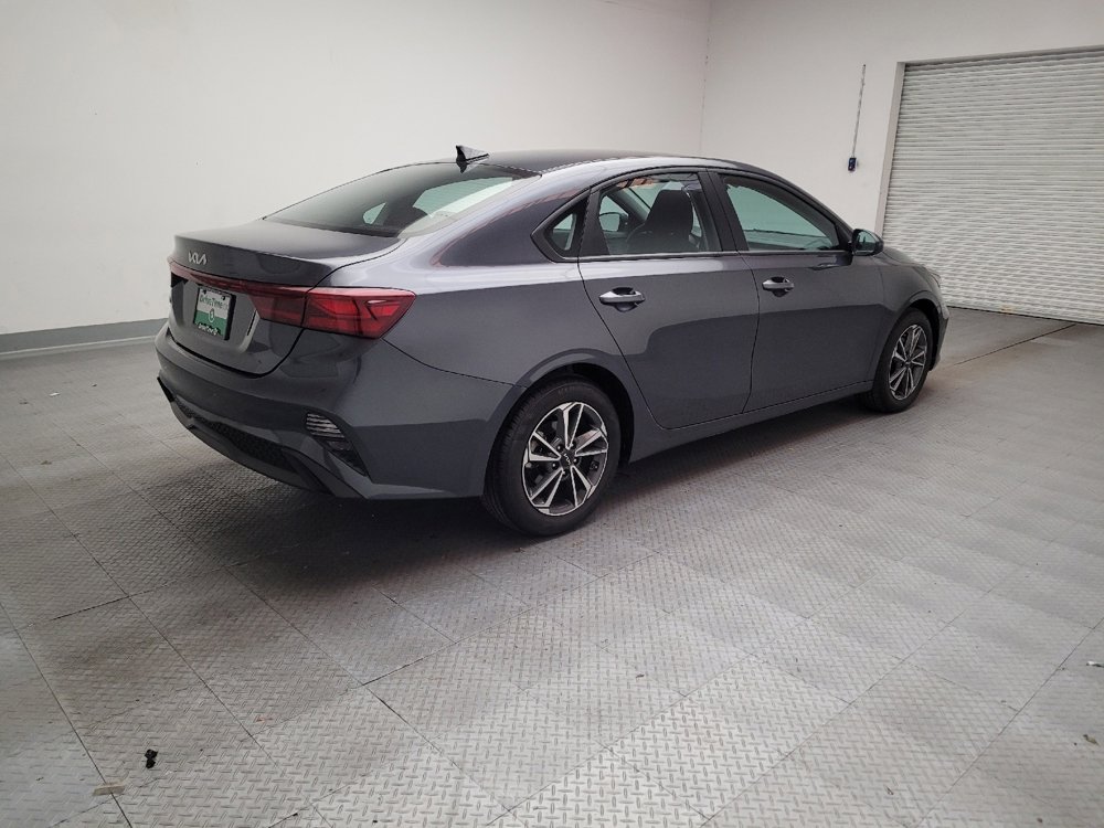 Used 2023 Kia Forte LXS image 9