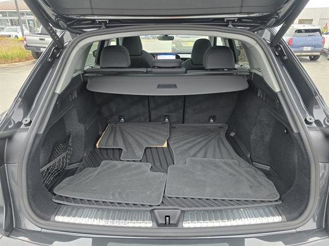 Used 2025 Audi Q5 Premium Plus w/ Premium Plus image 14