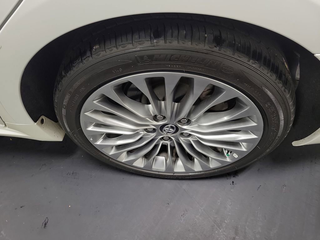 Used 2016 Toyota Avalon Limited w/ Protection Package FWD image 10