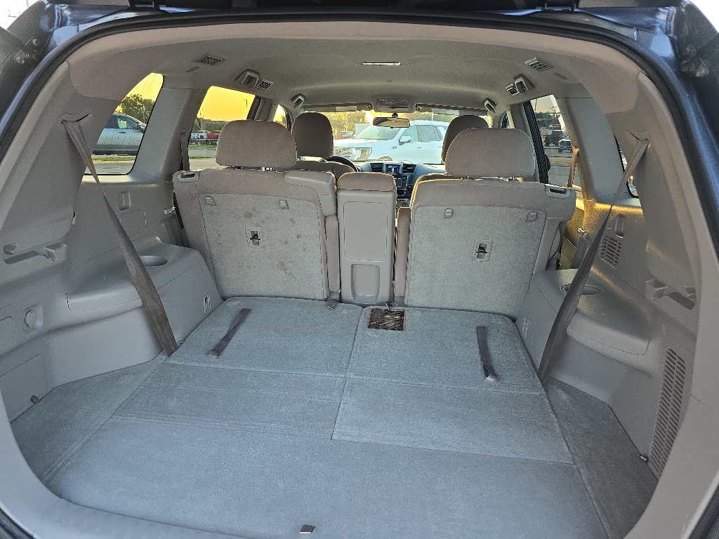 Used 2013 Toyota Highlander FWD image 17