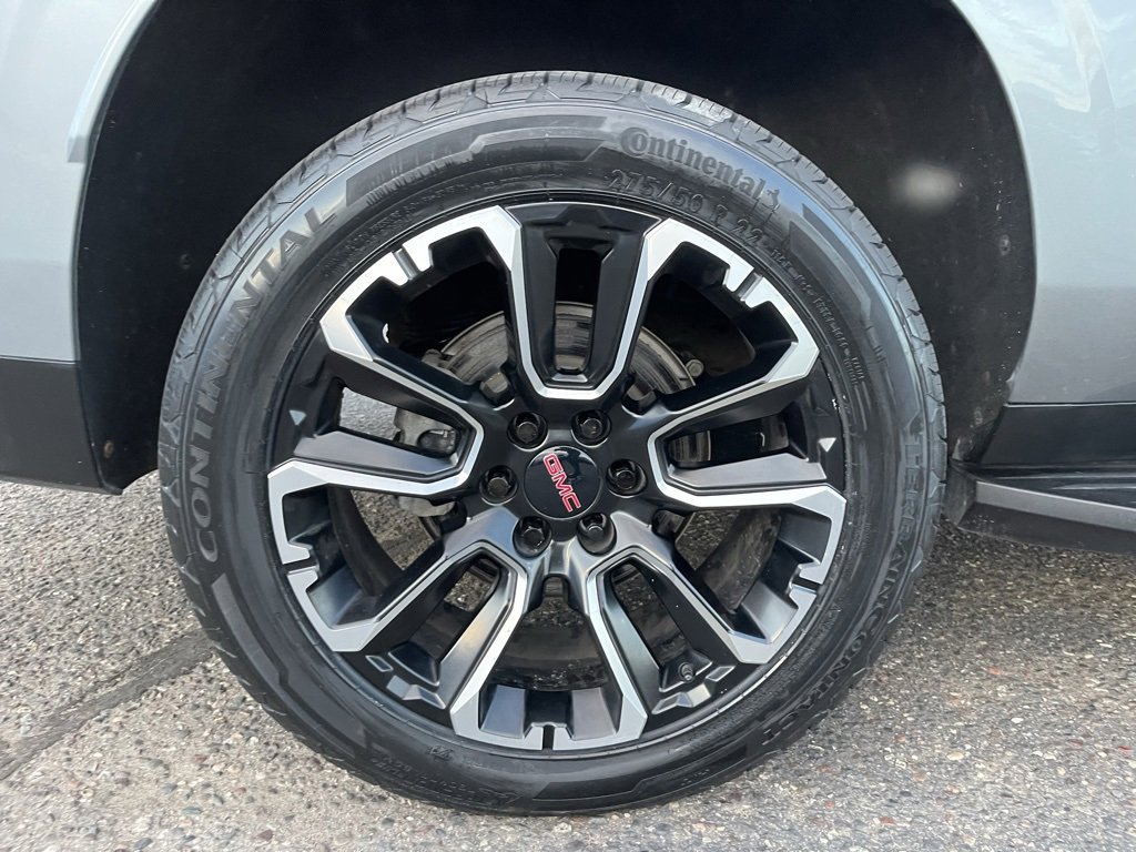 Used 2023 GMC Yukon XL SLT image 19