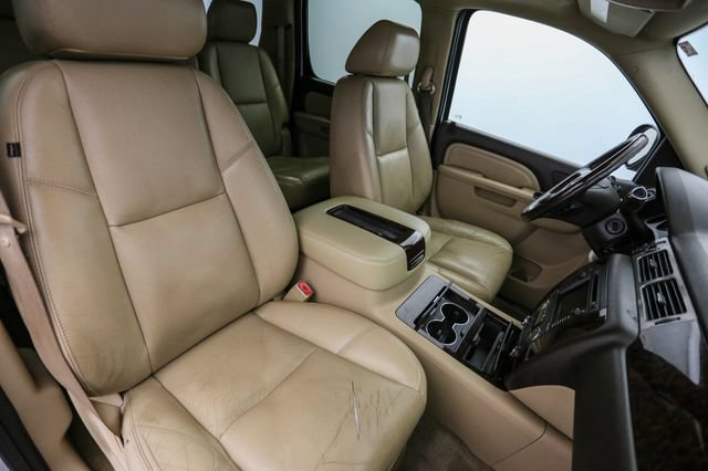Used 2011 GMC Yukon XL Denali AWD/4WD image 21