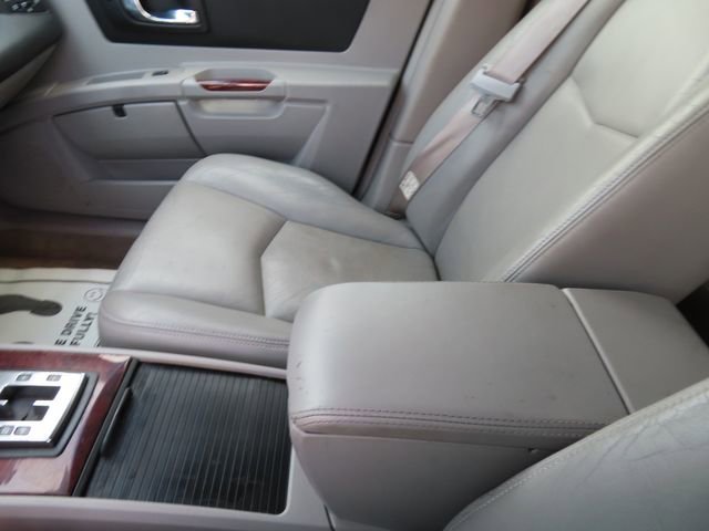Used 2005 Cadillac SRX w/ 7-Passenger Value Package image 20