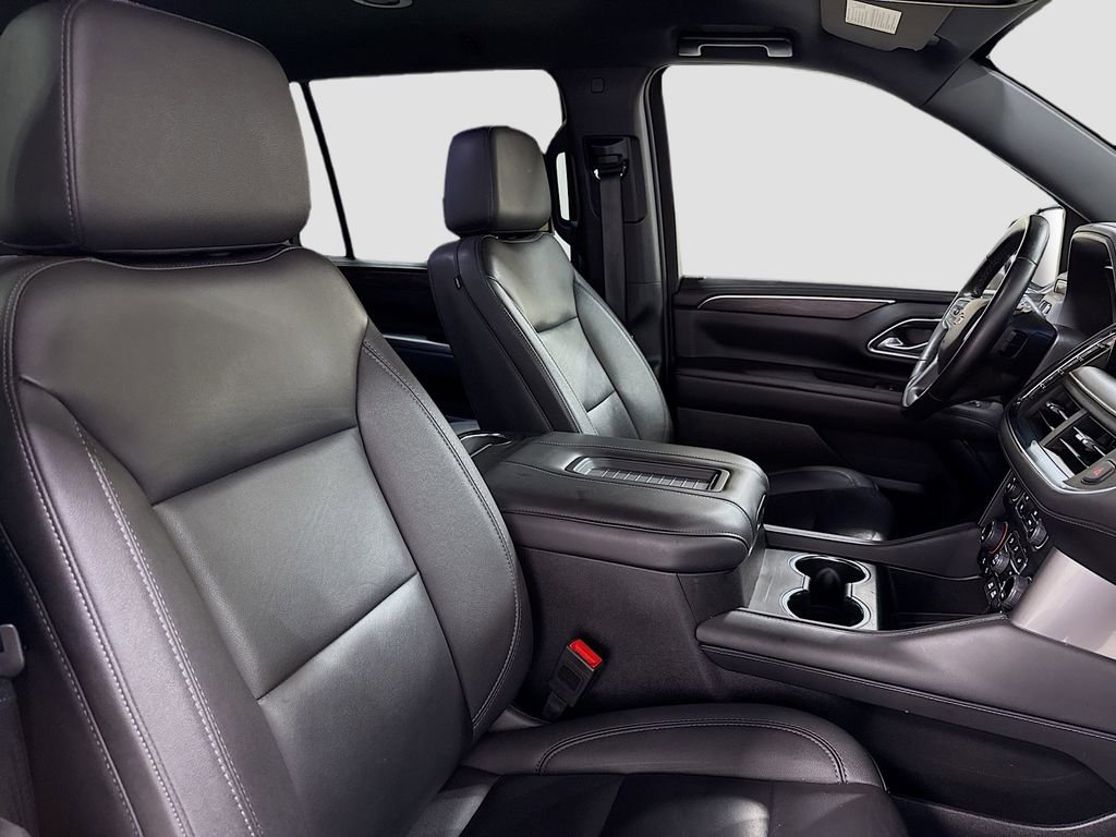 Used 2024 Chevrolet Suburban LT AWD/4WD image 30