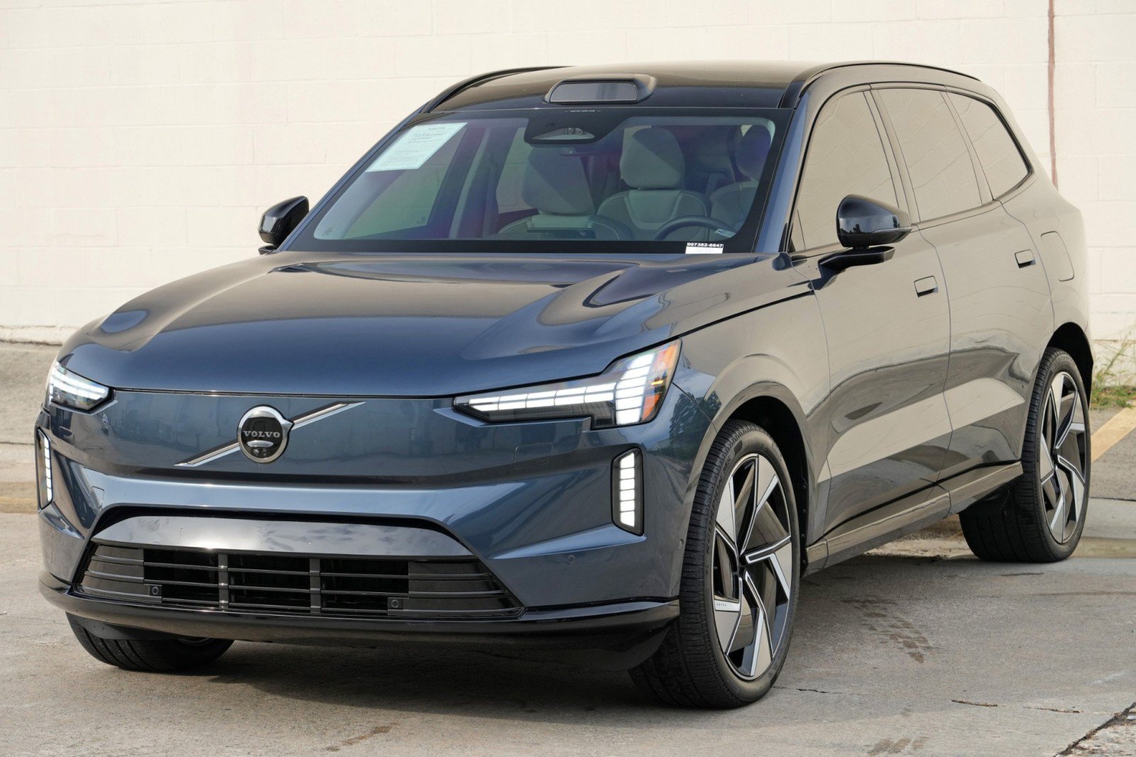 Used 2025 Volvo EX90 Ultra AWD/4WD image 49