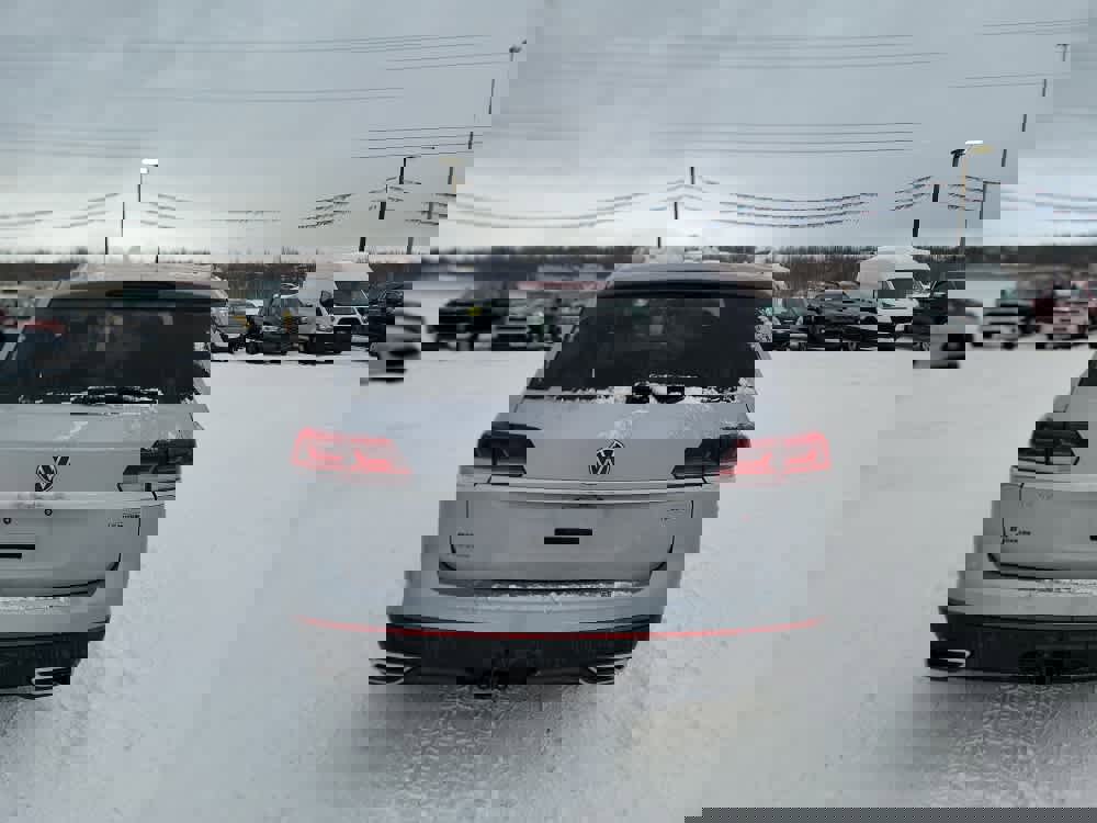 Used 2021 Volkswagen Atlas SE w/ Panoramic Sunroof Package image 4