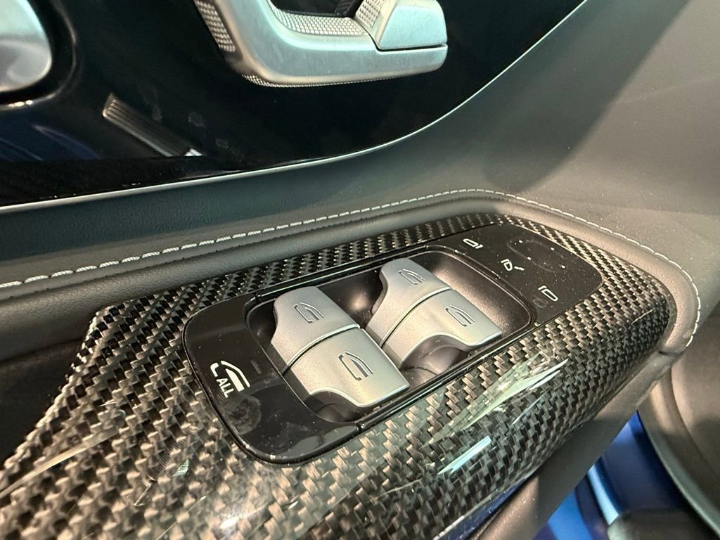 Used 2025 Mercedes-Benz SL 55 AMG 4MATIC image 16