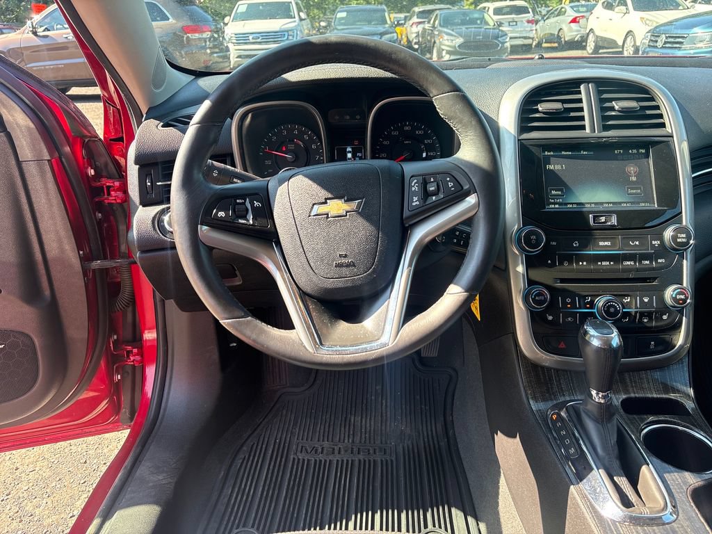 Used 2014 Chevrolet Malibu LT FWD image 13