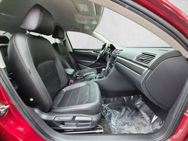 Used 2018 Volkswagen Passat 2.0T S FWD image 23