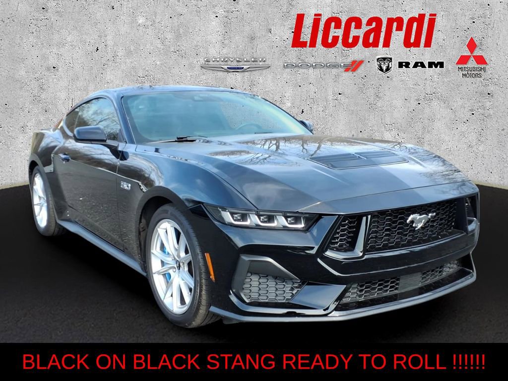 Used 2024 Ford Mustang GT Premium image 1