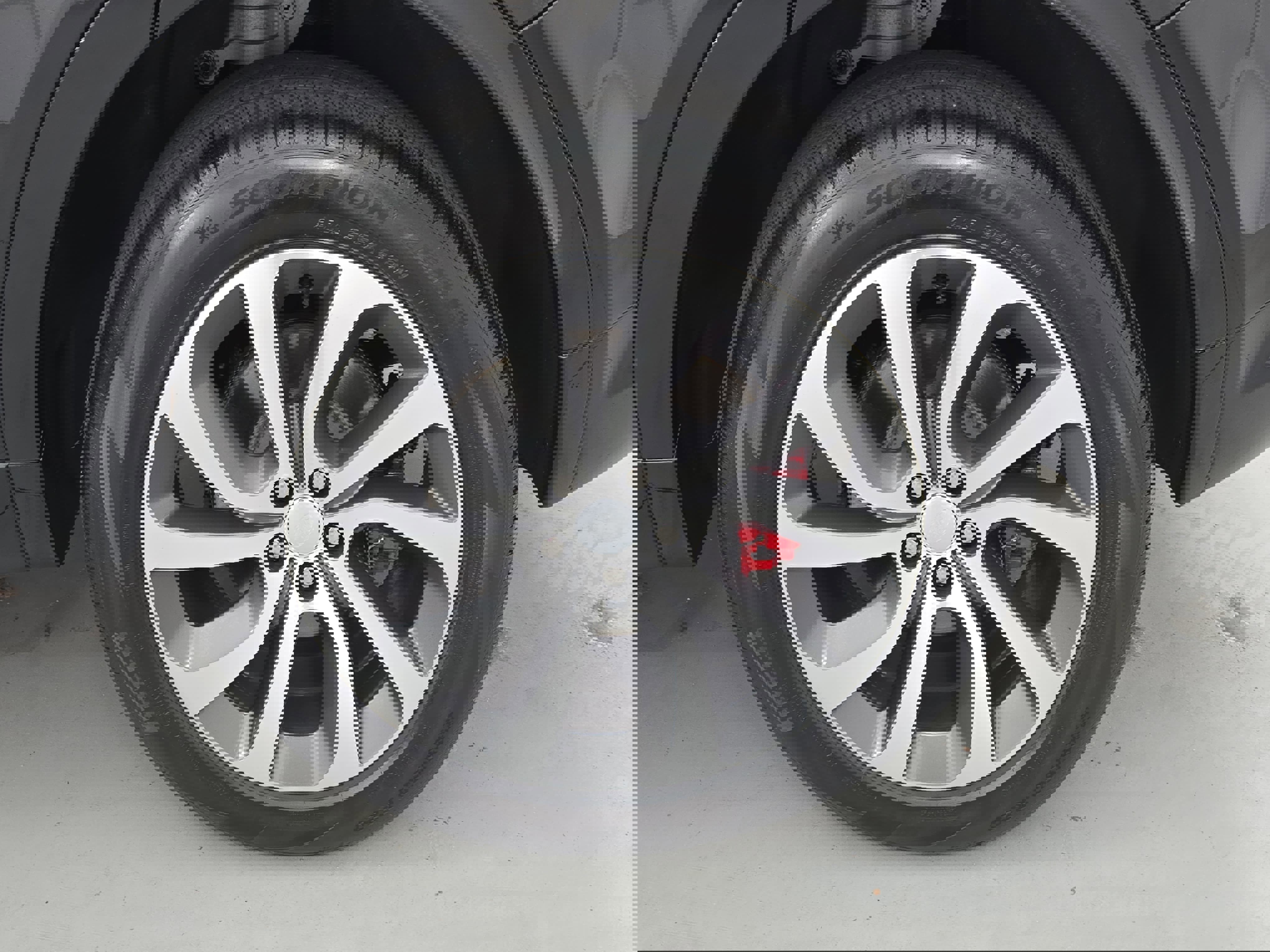 Certified 2023 Land Rover Discovery Sport S R-Dynamic image 33