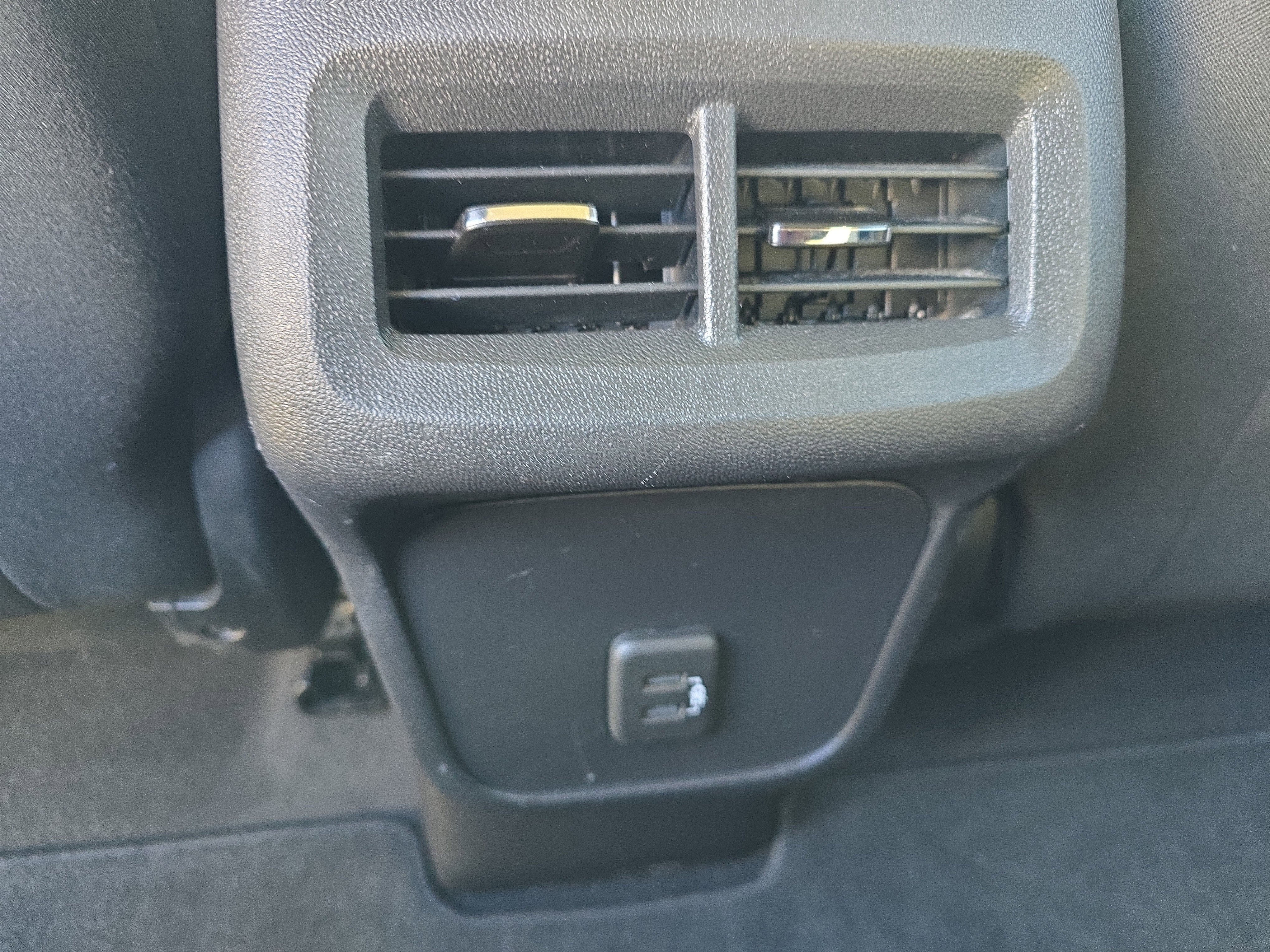 Used 2019 Chevrolet Equinox LS w/ LS Convenience Package AWD/4WD image 14