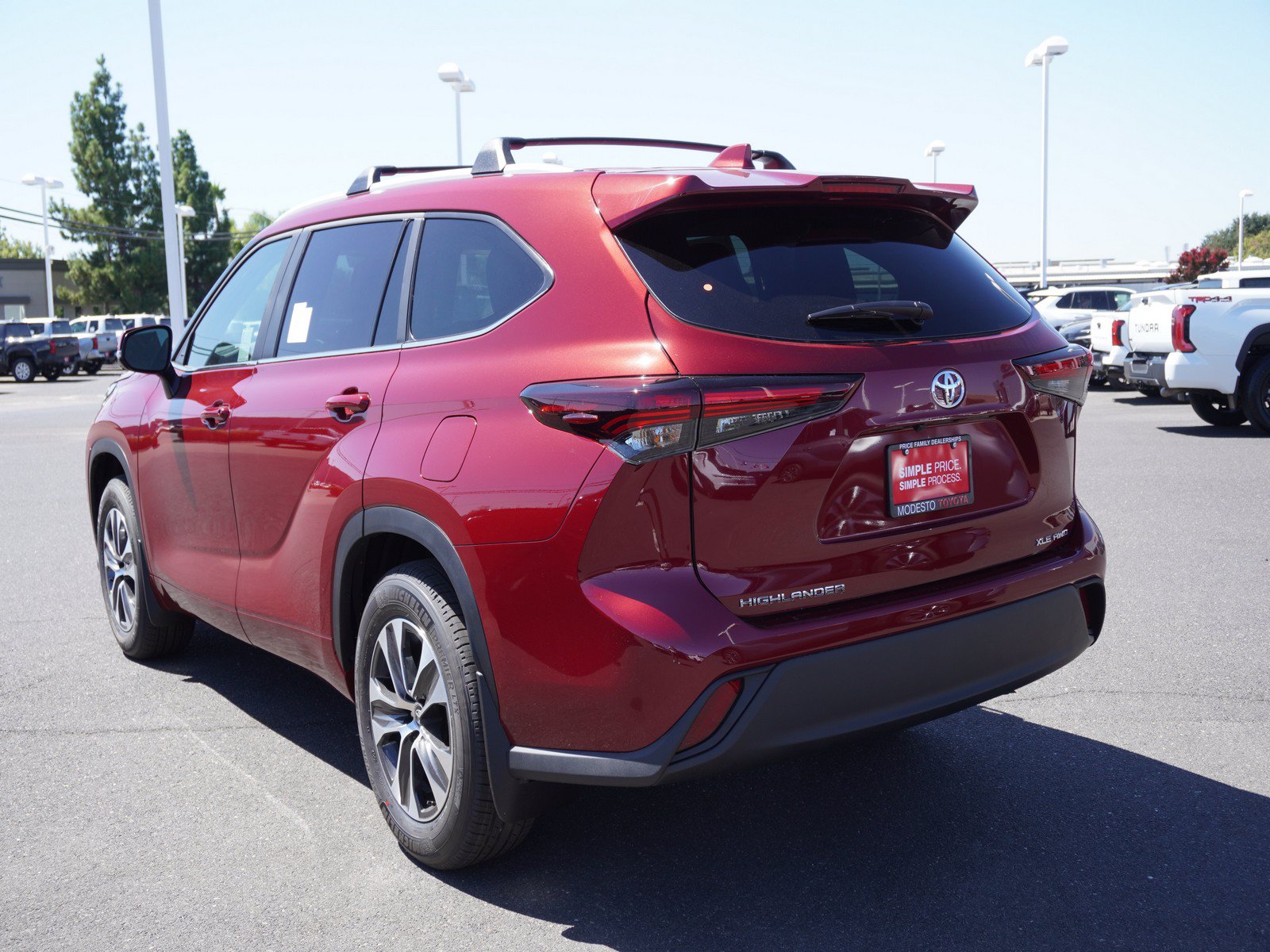 New 2026 Toyota Highlander XLE AWD/4WD image 8