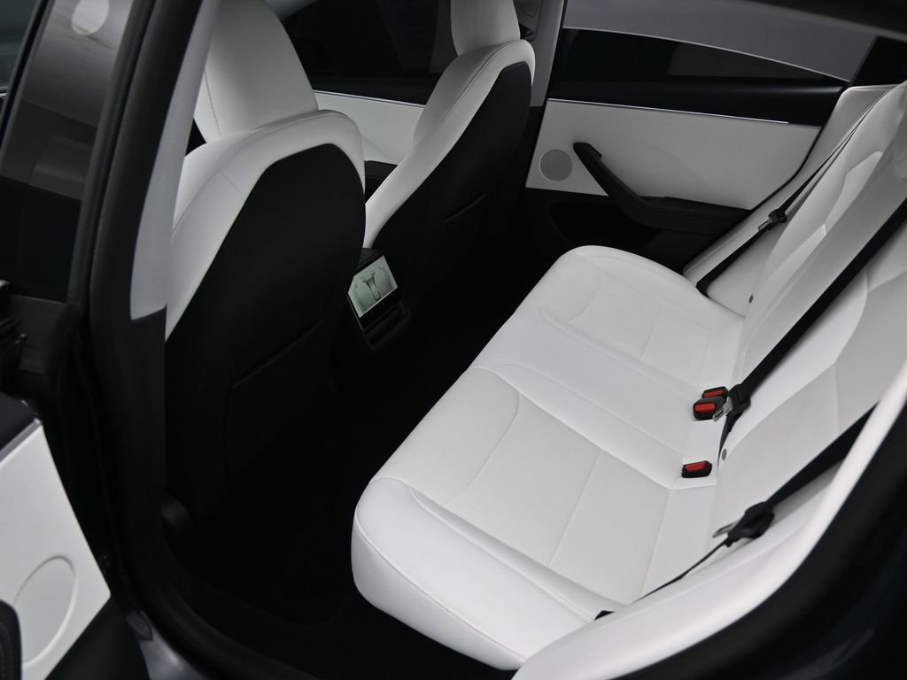 Used 2025 Tesla Model 3 Long Range image 24