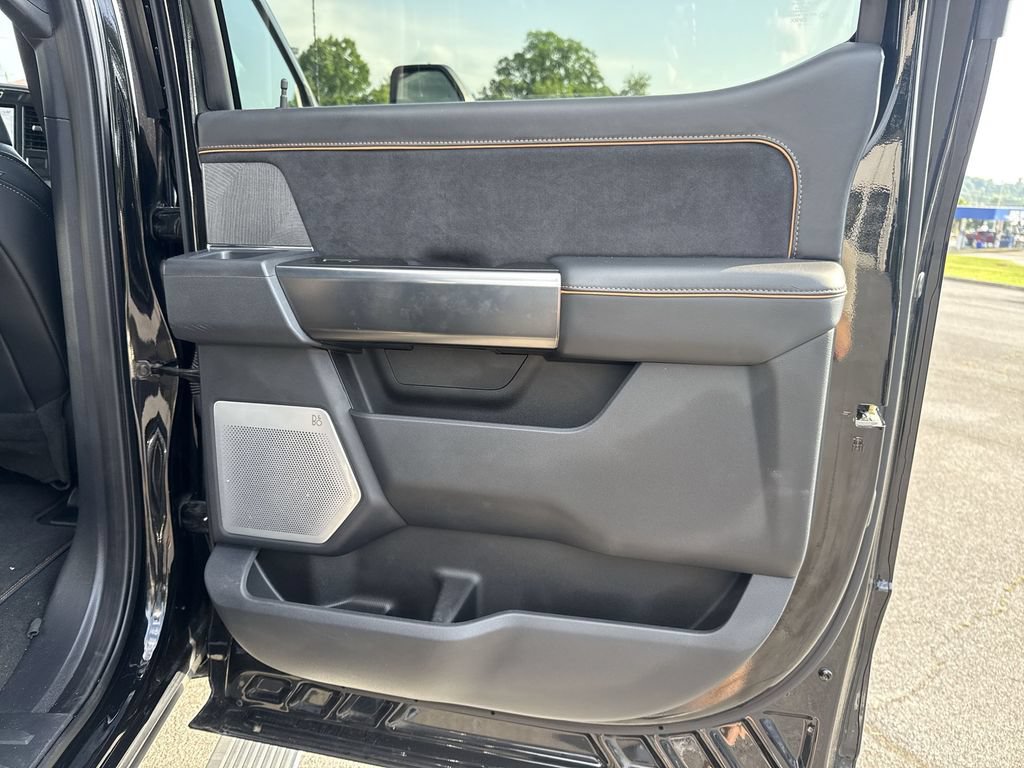 Used 2024 Ford F250 Platinum AWD/4WD image 23