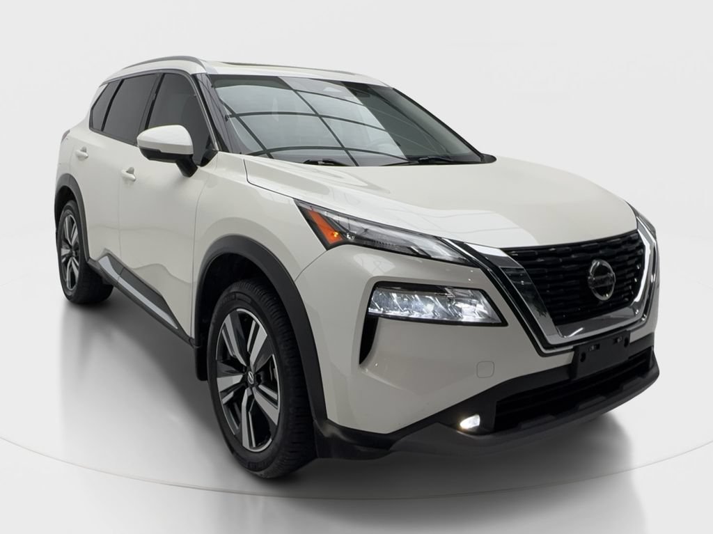 Used 2021 Nissan Rogue SL FWD image 2