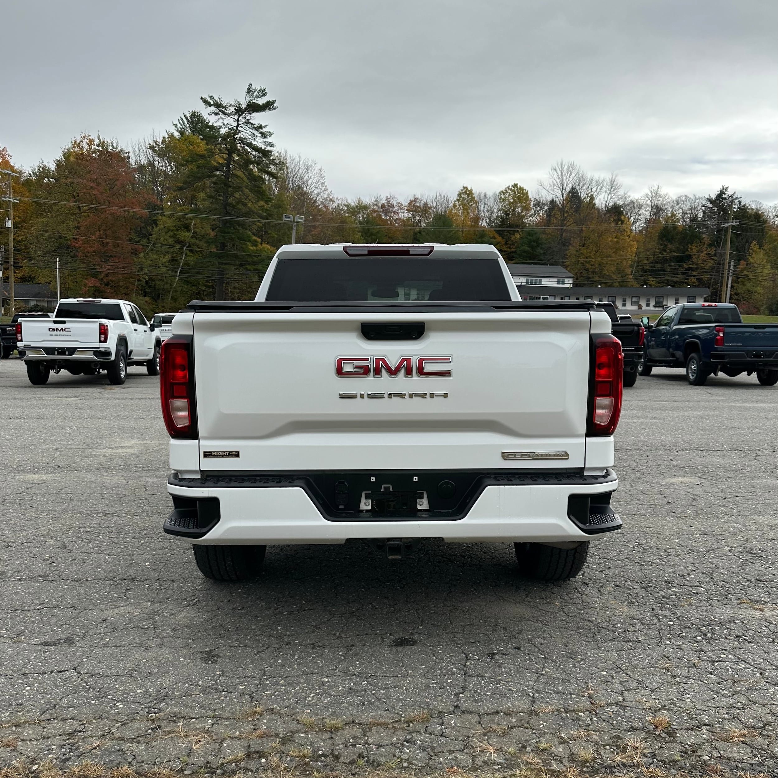 Used 2024 GMC Sierra 1500 Elevation image 4