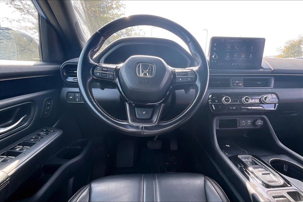 Used 2024 Honda Pilot TrailSport image 6