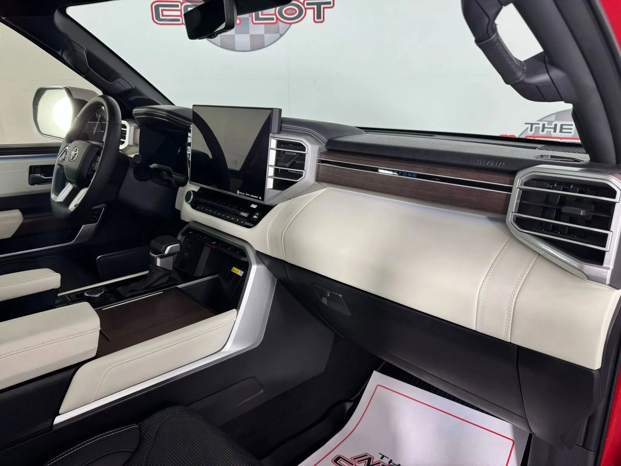 Used 2023 Toyota Sequoia Capstone image 12