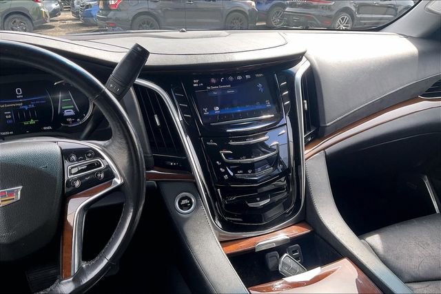 Used 2019 Cadillac Escalade Luxury image 6