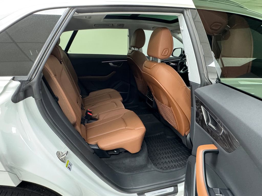 Used 2022 Audi Q8 Premium Plus image 16