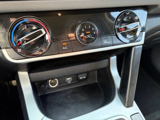 Used 2022 Kia Seltos LX AWD/4WD image 30