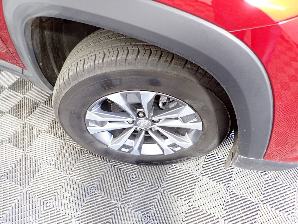 Used 2026 Chevrolet Equinox LT image 36