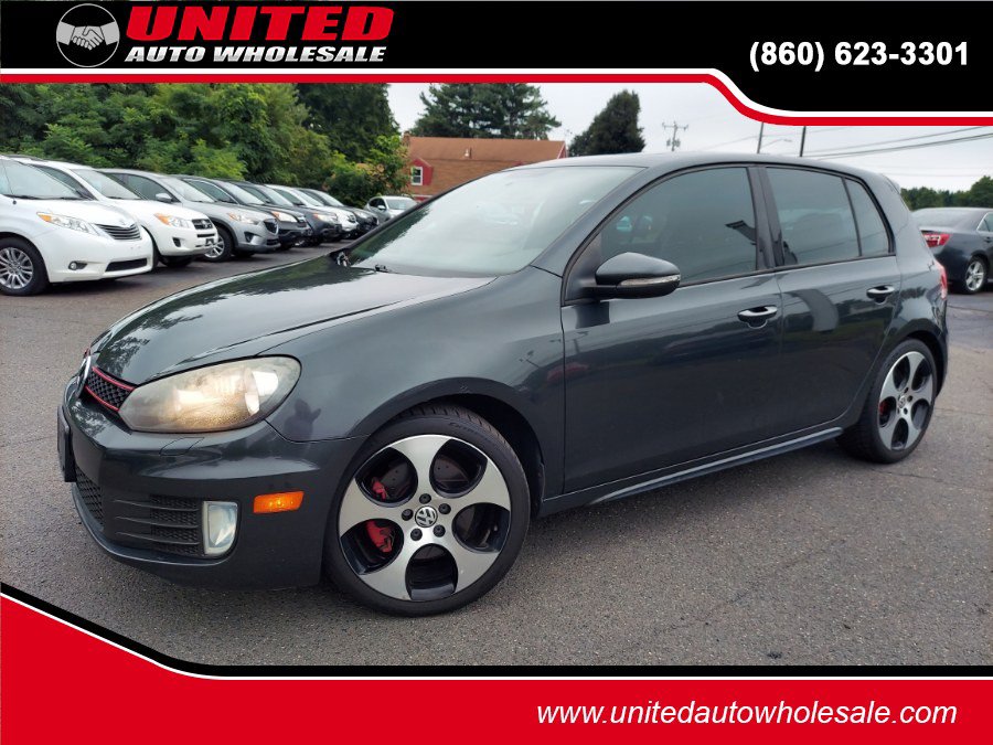 Used 2011 Volkswagen Golf 4-Door FWD image 1