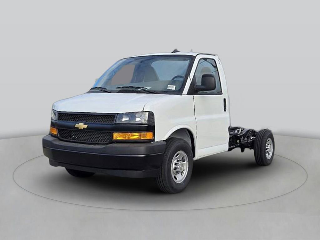 New 2024 Chevrolet Express 3500 w/ Power Convenience Package