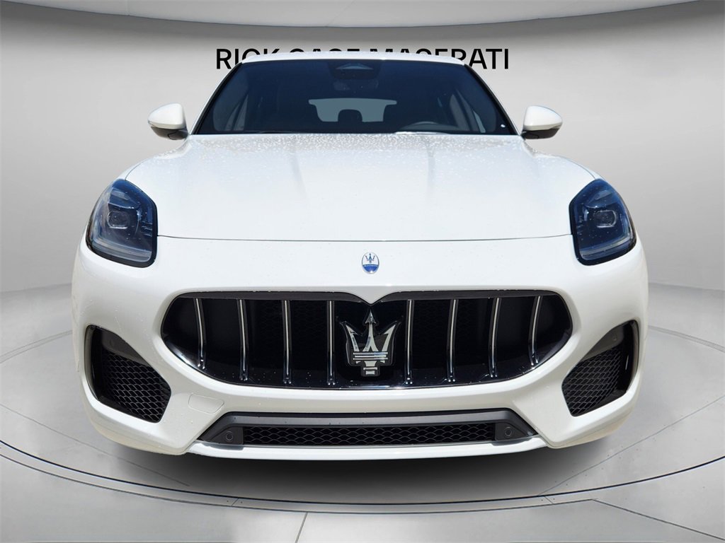 New 2025 Maserati Grecale GT image 3