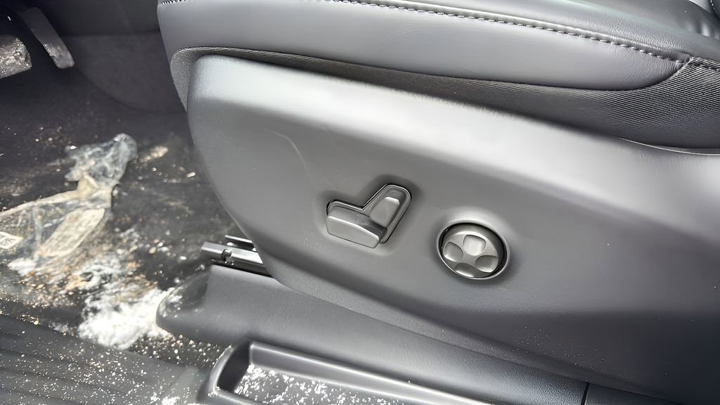 New 2026 Chrysler Pacifica Select image 22