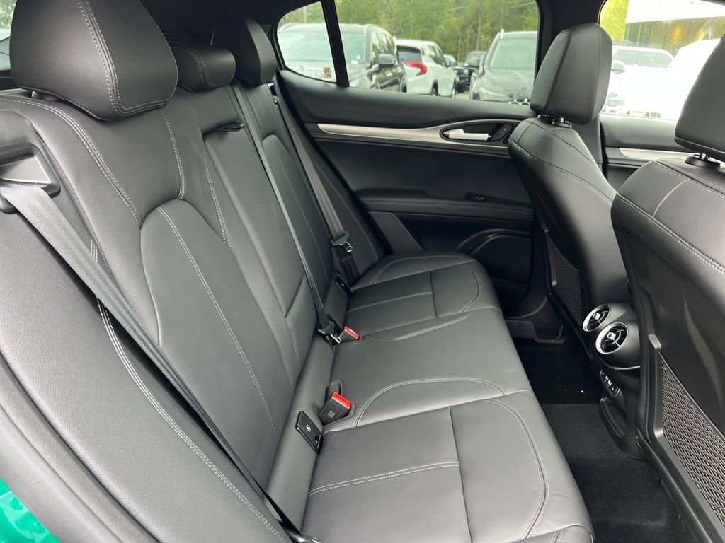 New 2025 Alfa Romeo Stelvio Sprint w/ Convenience Package image 22