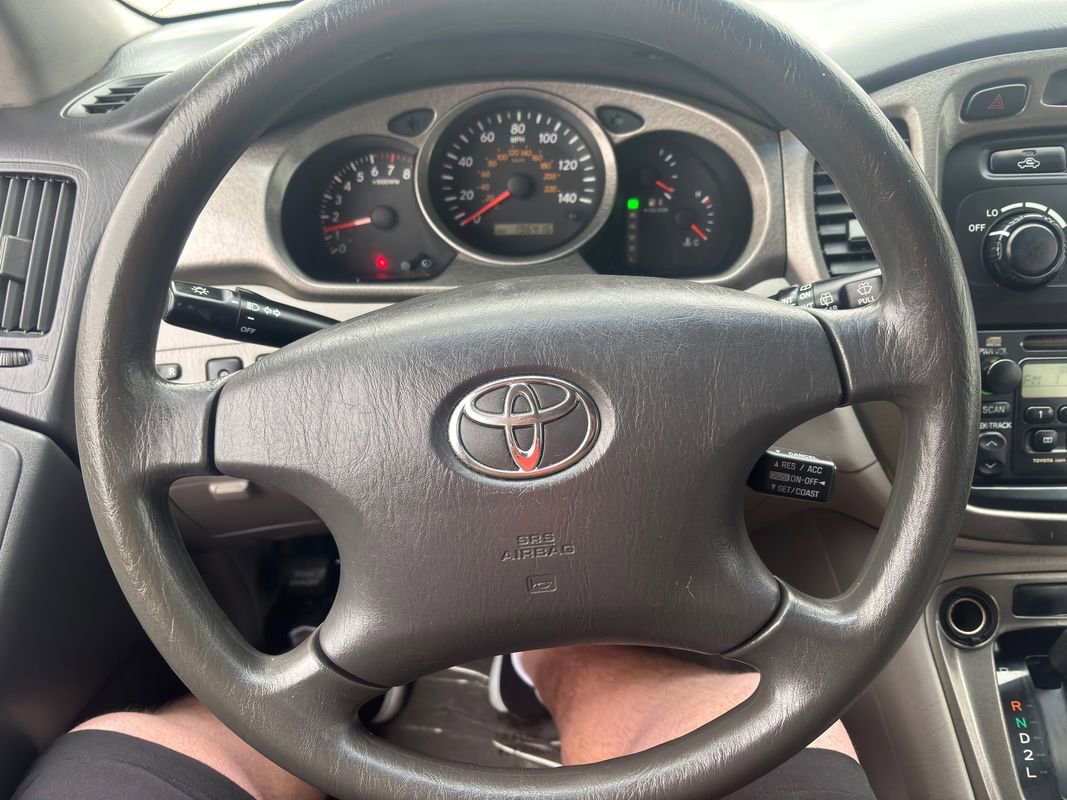 Used 2003 Toyota Highlander Limited image 24