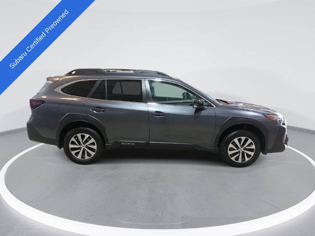 Used 2025 Subaru Outback Premium AWD/4WD image 4