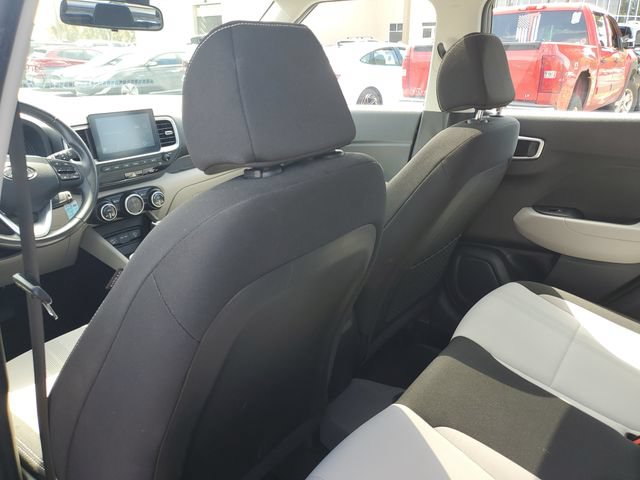 Certified 2023 Hyundai Venue SEL w/ Cargo Package FWD image 13