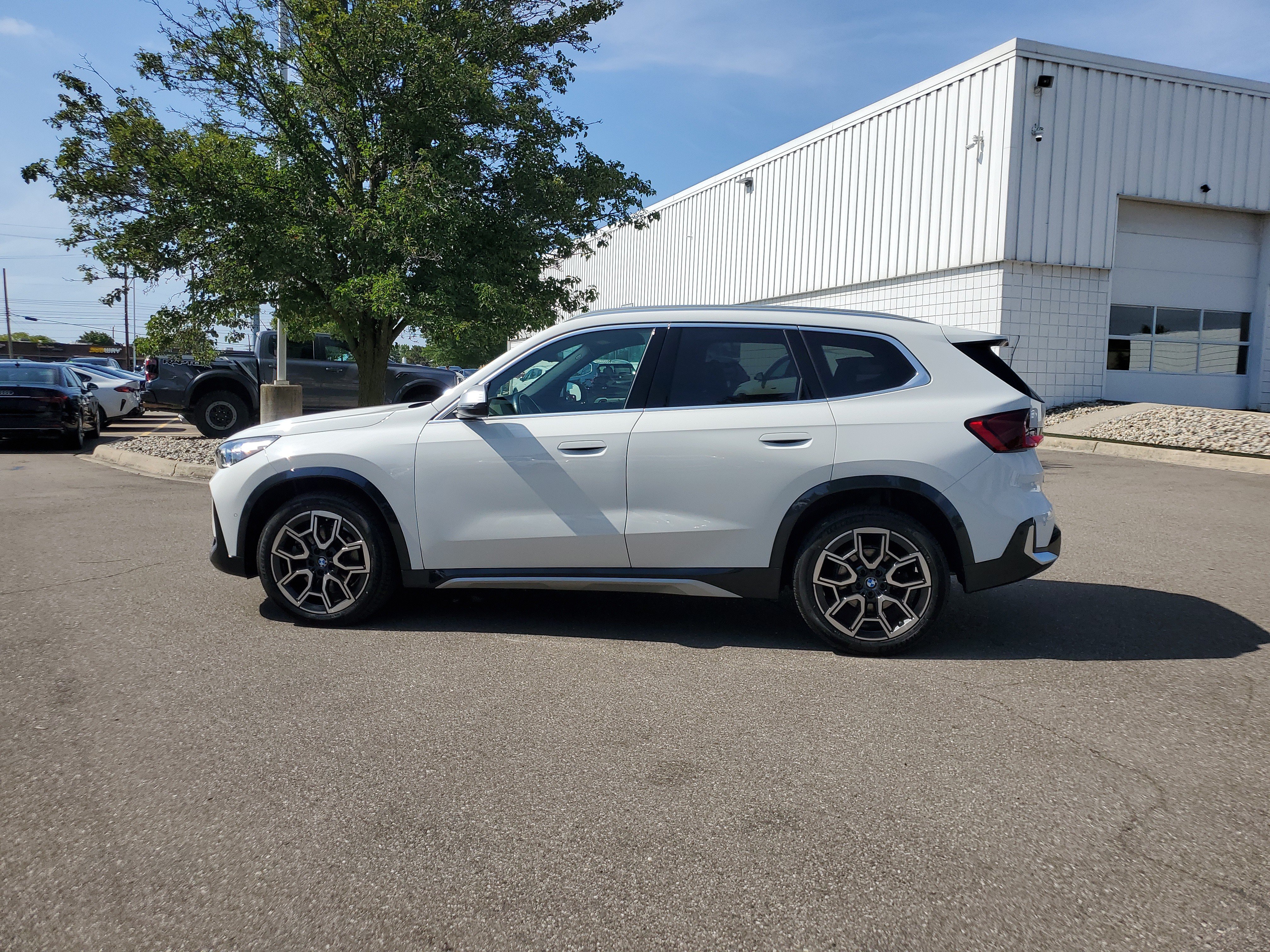 Certified 2023 BMW X1 xDrive28i w/ Convenience Package AWD/4WD video 2