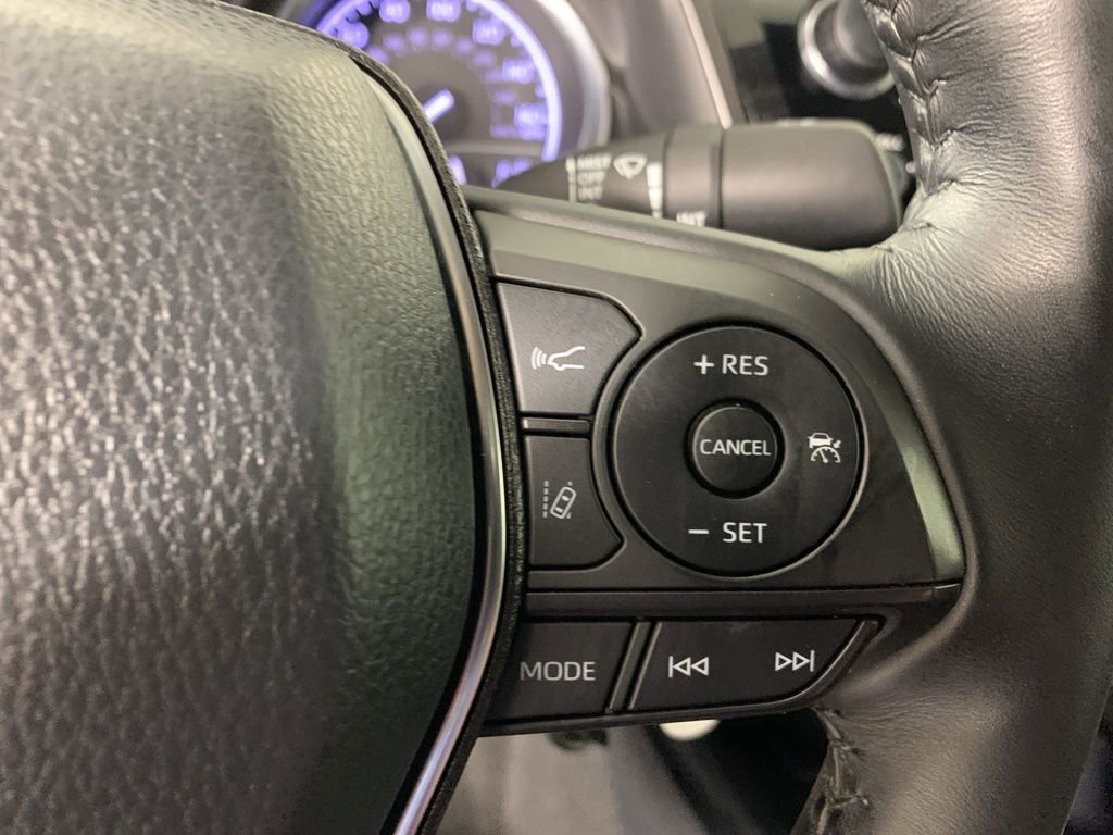 Used 2020 Toyota Camry SE image 22