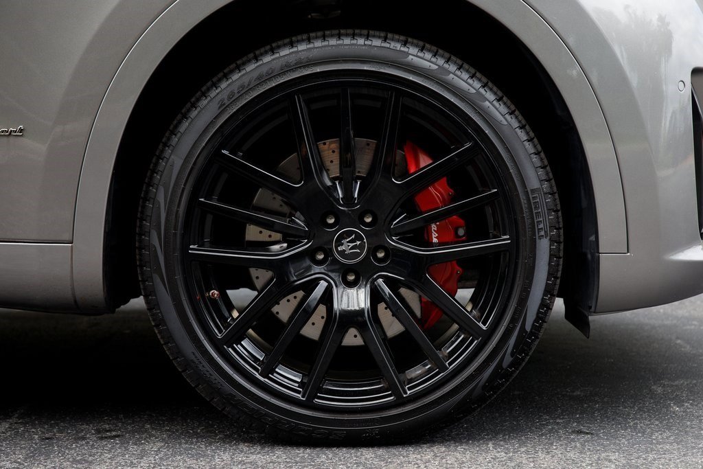 Used 2021 Maserati Levante S GranSport image 14