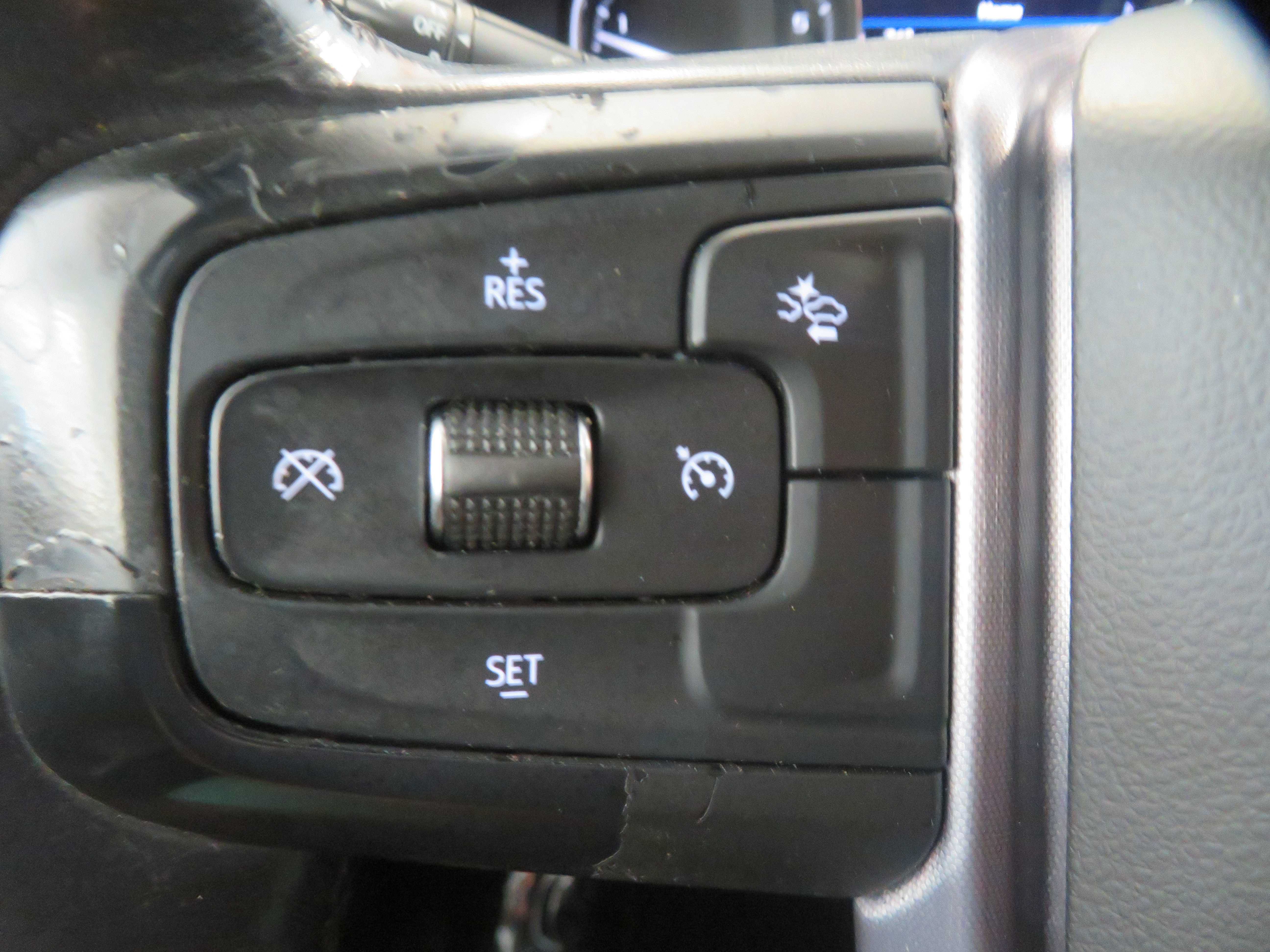 Used 2021 GMC Yukon XL SLT RWD image 36
