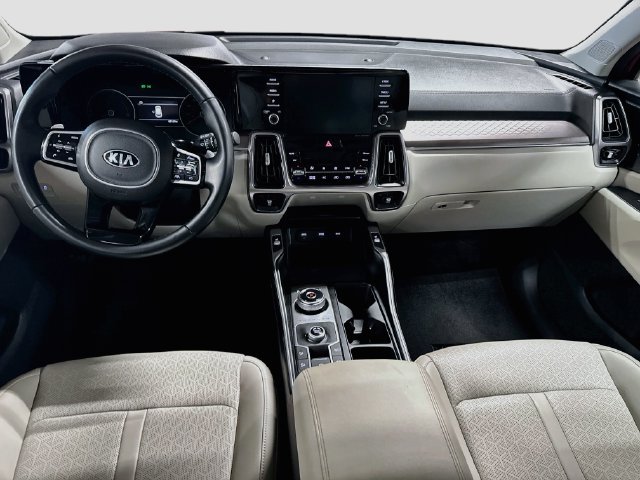 Certified 2021 Kia Sorento S FWD image 22