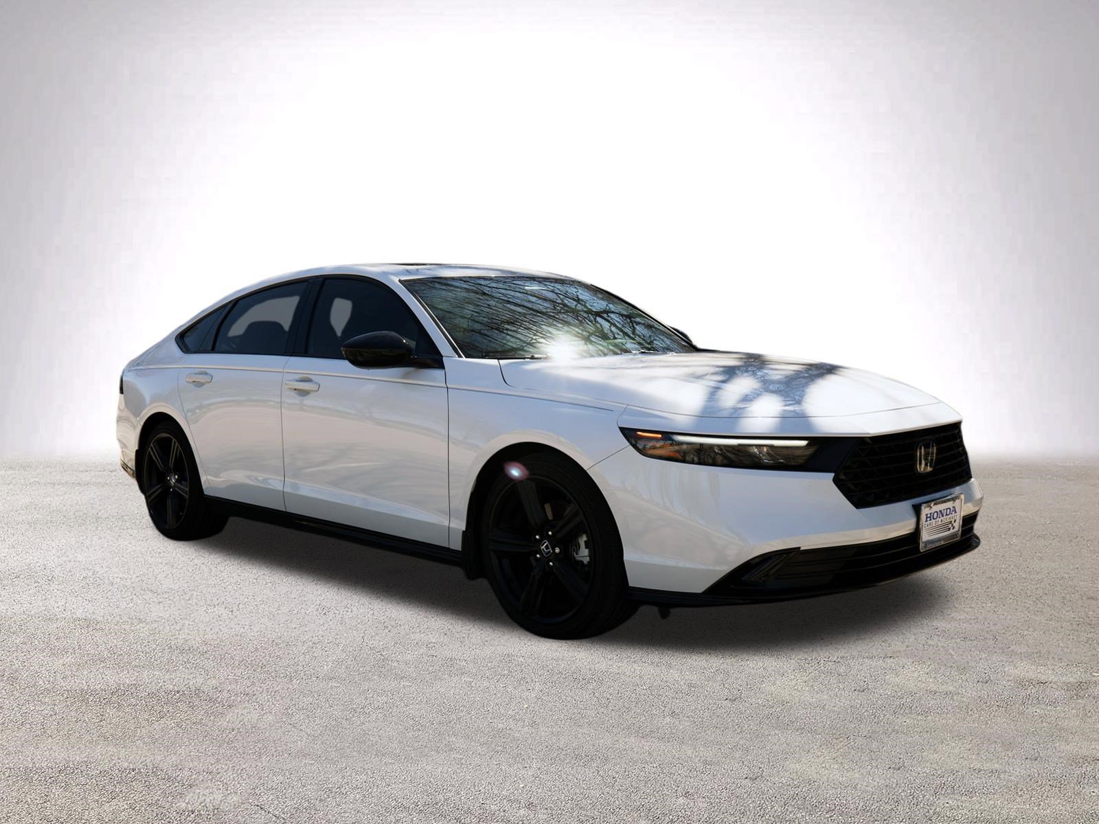 Certified 2025 Honda Accord Sport image 2