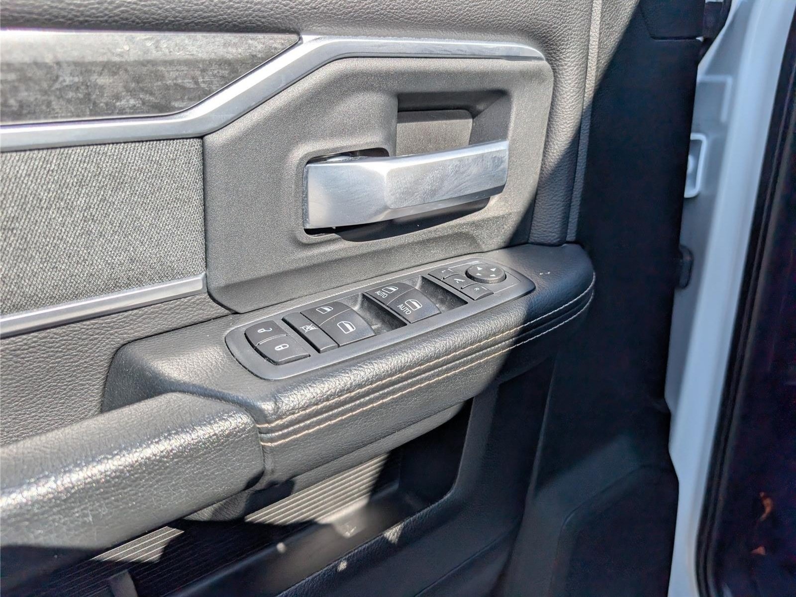Used 2019 RAM 3500 Big Horn RWD image 19