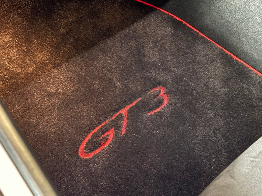 Used 2015 Porsche 911 GT3 RWD image 28