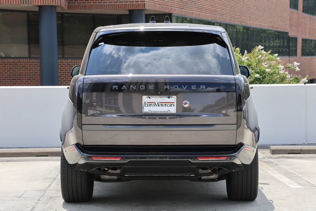 Certified 2024 Land Rover Range Rover SE AWD/4WD image 3