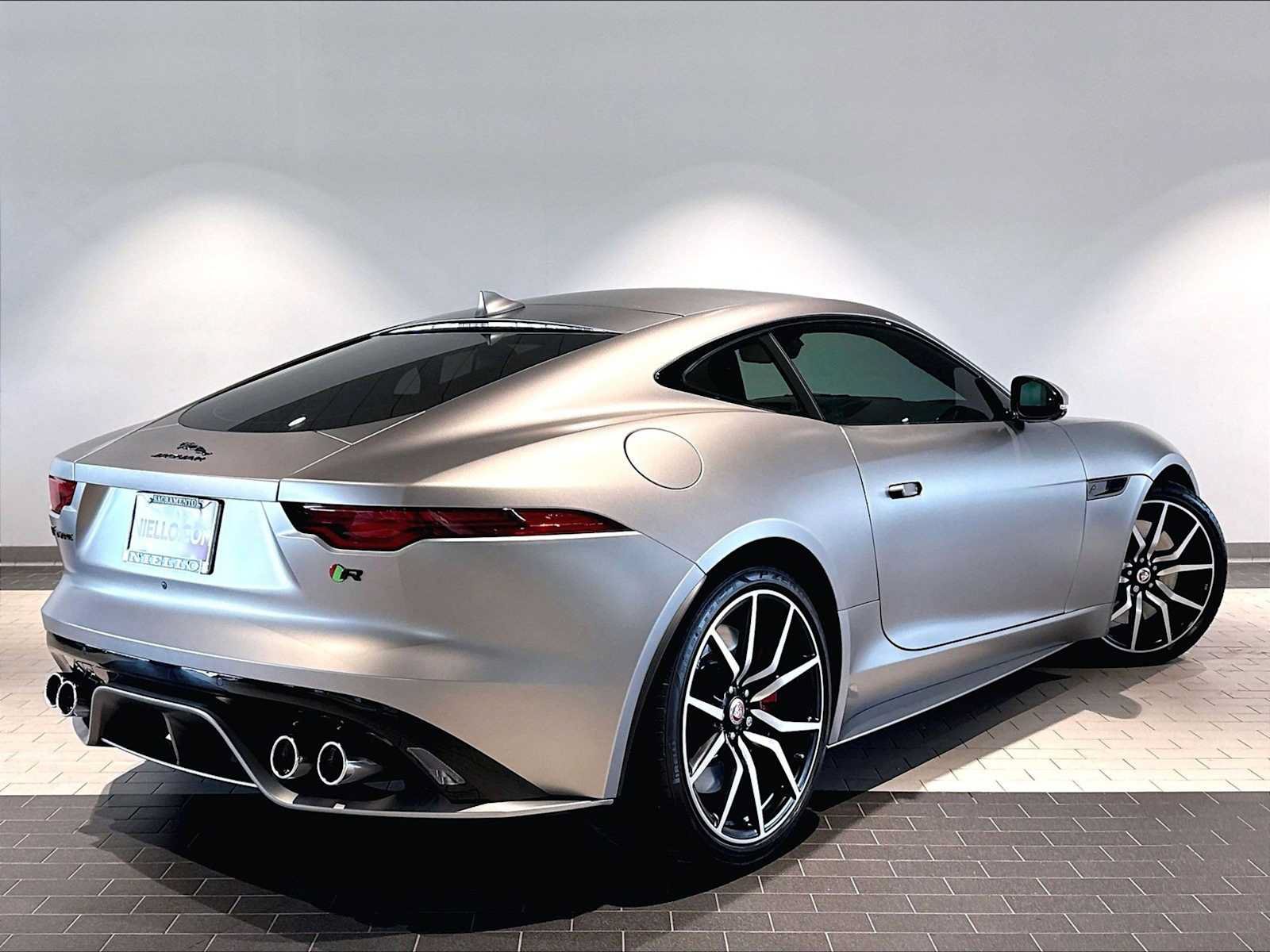 Used 2023 Jaguar F-TYPE R AWD/4WD image 11
