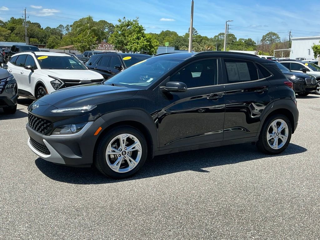 Used 2022 Hyundai Kona SEL w/ Cargo Package image 2