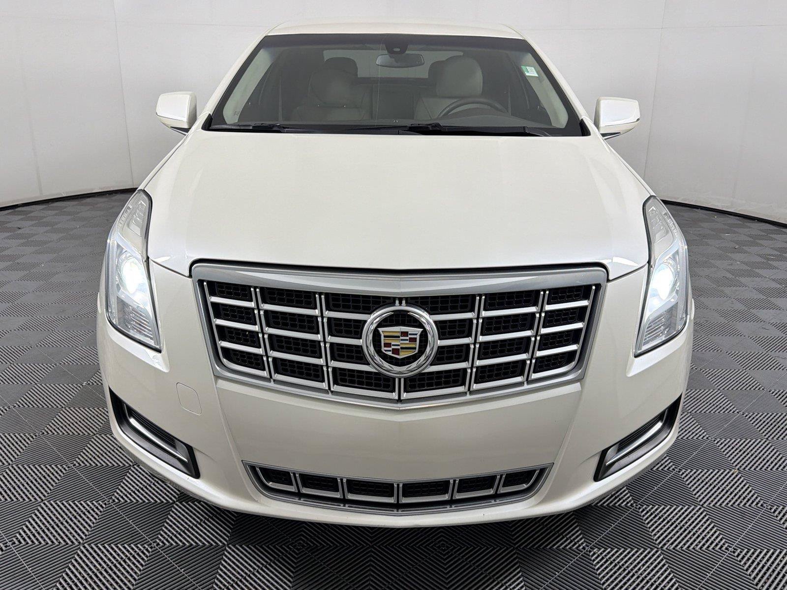 Certified 2014 Cadillac XTS FWD image 2