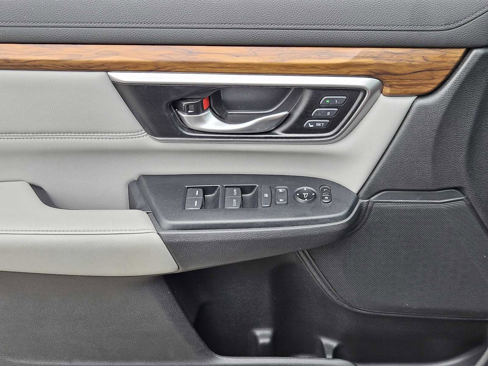 Used 2019 Honda CR-V Touring image 22