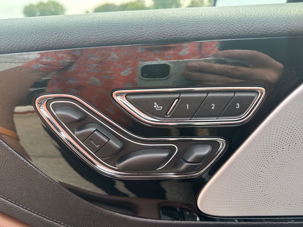 Used 2024 Lincoln Aviator Reserve w/ Equipment Group 201A image 8